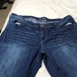 Maurices boot cut Jeans EUC